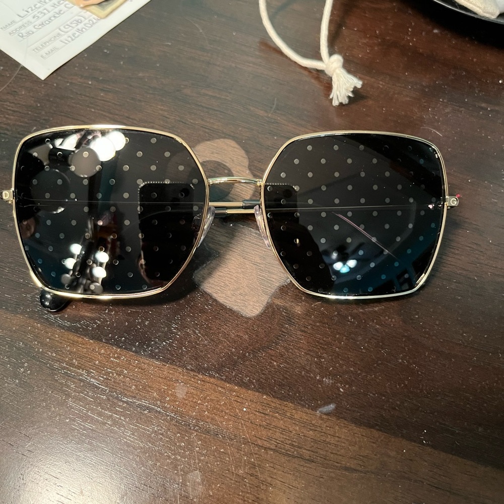 Dolce & gabbana sun glasses